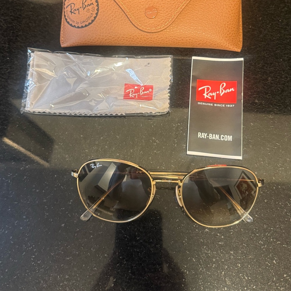 Ray-Ban Gold Sunglasses Polished Arista Gold with brown lense
